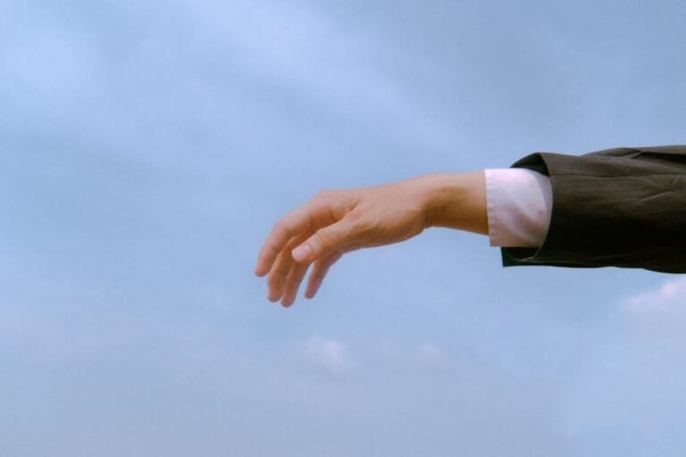 Automate B2B Prospecting Without Code in 2026: Make and n8n Workflows for LinkedIn, Email, and Follow-up