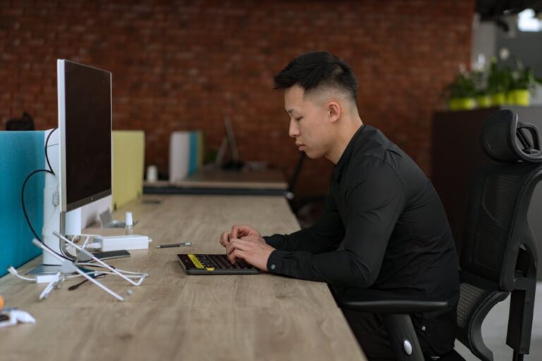 AI Tools to Detect if Your Employees Use ChatGPT at Work: 2026 Guide