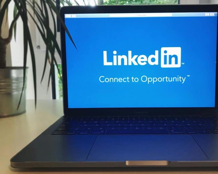 AI tools for LinkedIn recruiters: detect fake job postings vs legitimate opportunities in 2026